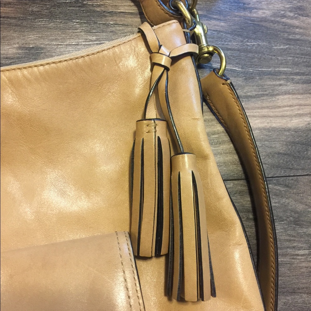 Coach purse - Picture 5 of 8